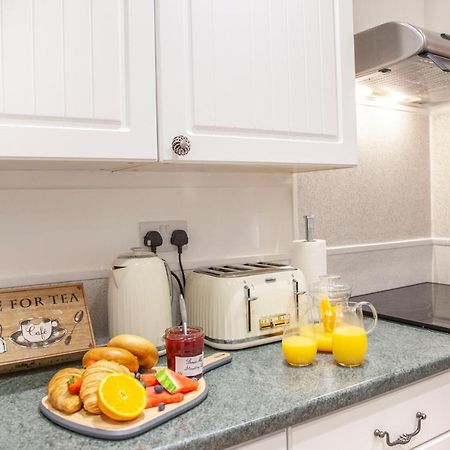 Treeside Suite By Grandeur Property ボーンマス エクステリア 写真
