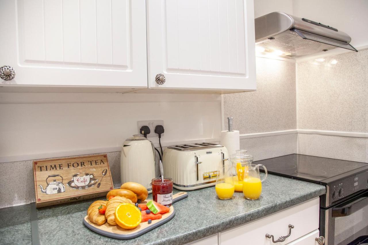 Treeside Suite By Grandeur Property ボーンマス エクステリア 写真
