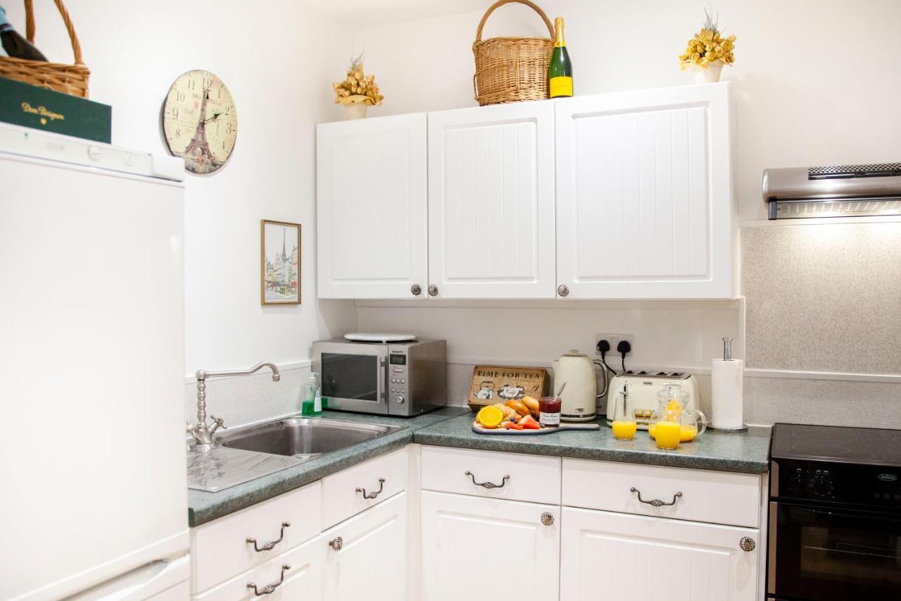 Treeside Suite By Grandeur Property ボーンマス エクステリア 写真