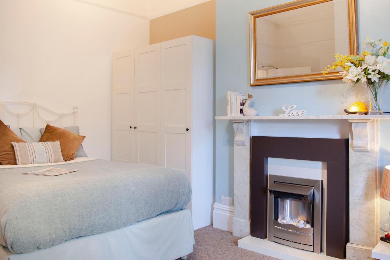 Treeside Suite By Grandeur Property ボーンマス エクステリア 写真